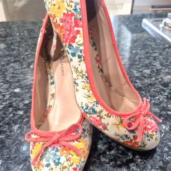 CL by Laundry Lifetime Floral Pump Heels Size 7 M - Picture 4 of 7
